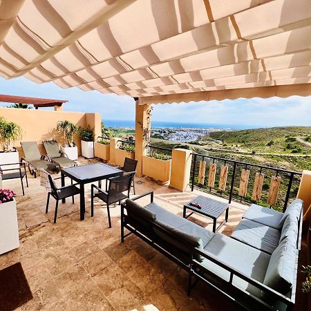 Apartament Quartiers Marbella Penthouse In Hacienda Cifuentes Benahavis Estepona Zewnętrze zdjęcie